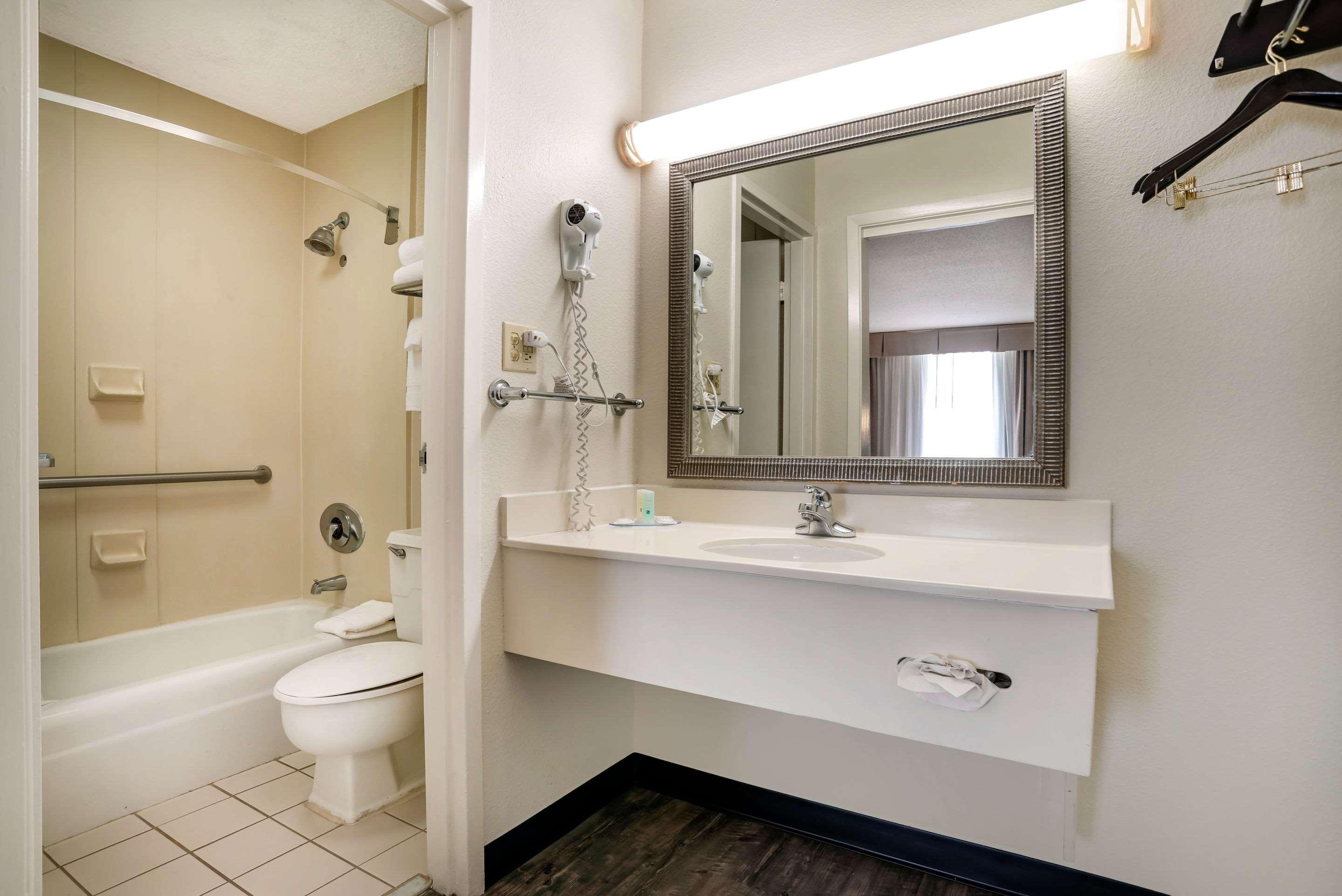 Quality Inn Baton Rouge East I-12 Zewnętrze zdjęcie
