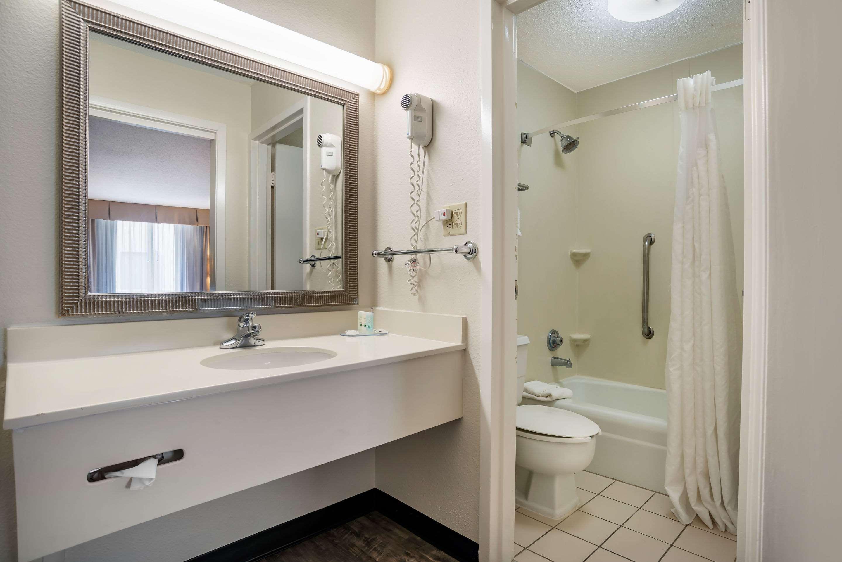 Quality Inn Baton Rouge East I-12 Zewnętrze zdjęcie